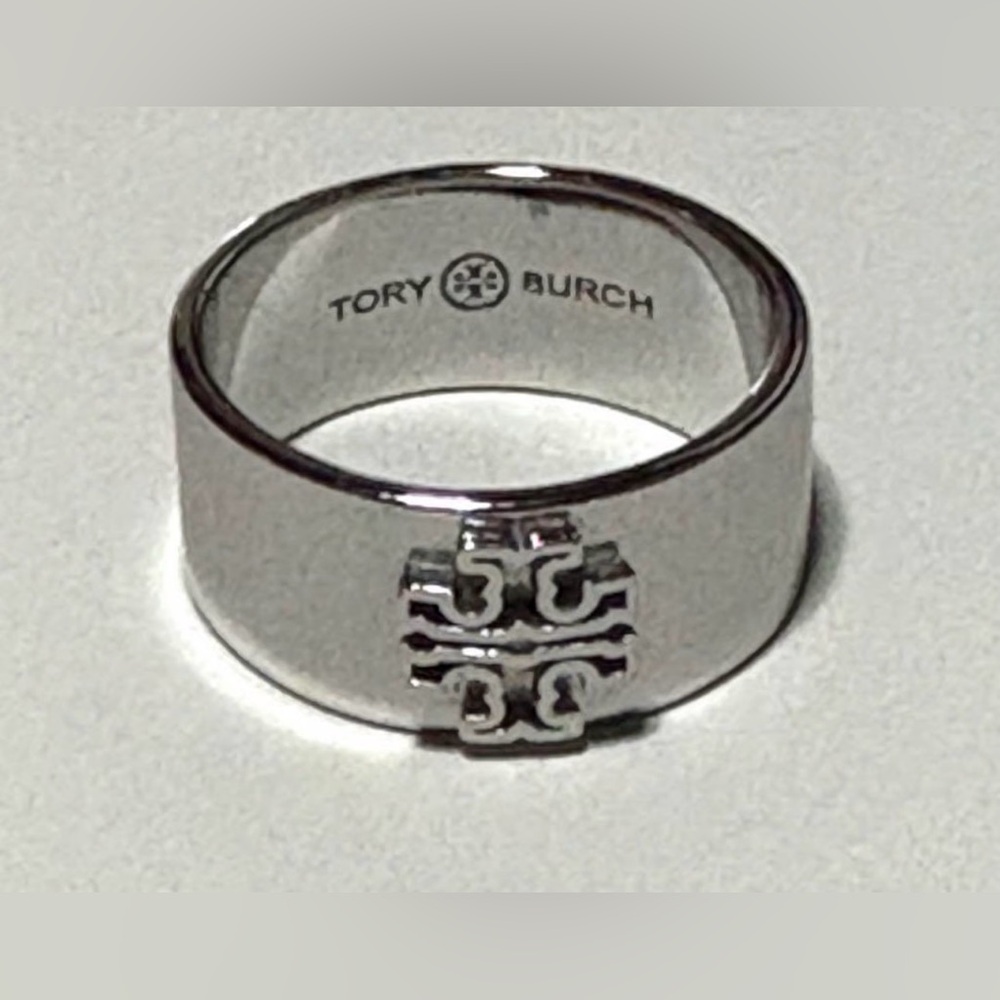 Tory Burch Britten Wide Band Signature Raised T Silver Tone Ring size 8